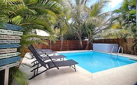Villa l'Anjou Créole piscine privée Ste Anne